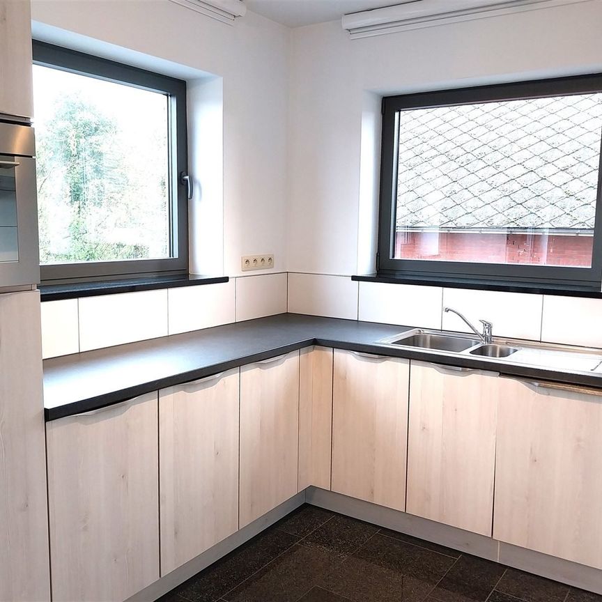 TE HUUR: Zeer ruim duplex appartement met 3 slaapkamers te Zolder! - Photo 1