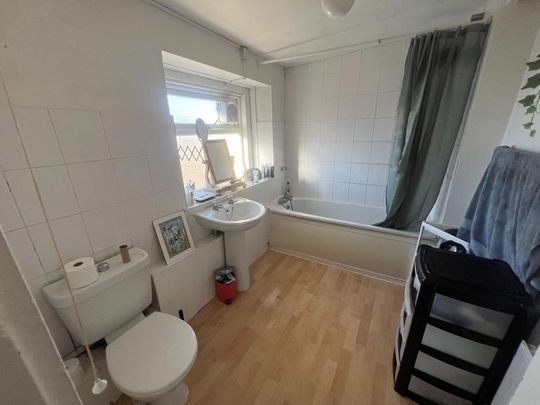 5 bedroom apartment to rent - Photo 1