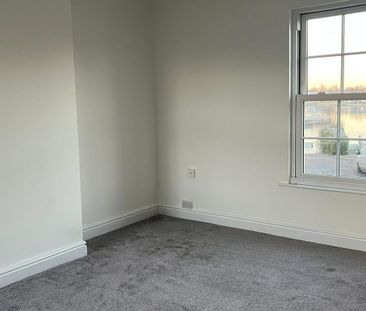 Lower Street - Photo 3