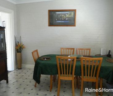 23 Piper, Bathurst, NSW 2795 - Photo 3