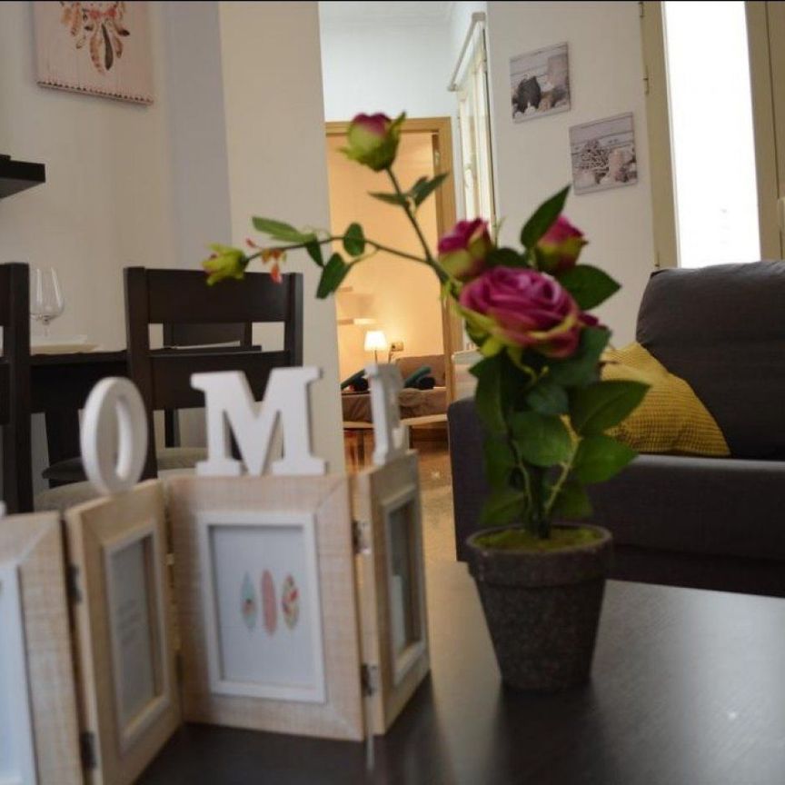 Piso de alquiler en Calle Derechos, El Mercat - Photo 1