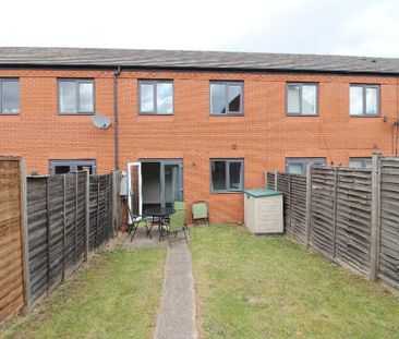 3 bedroom terraced house to rent - Photo 4