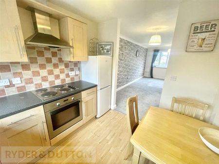 Lauren Close, Springhead, Saddleworth, Oldham, OL4 - Photo 5