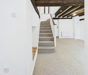 Farm House to rent on - Photo 1