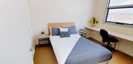 Two Bedroom Large - Photo 3