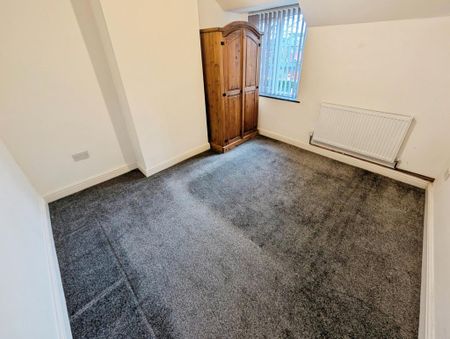 3 bedroom semi-detached house to rent - Photo 4