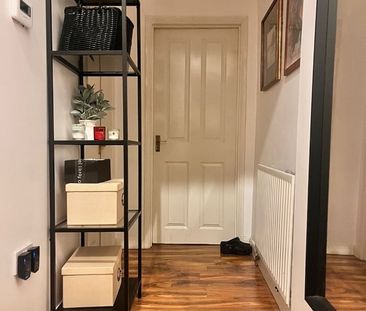 2 Bed Terraced House, Milkwood Road, SE24 - Photo 4