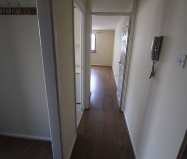 Forest View, Fairwater, Cardiff - Photo 3