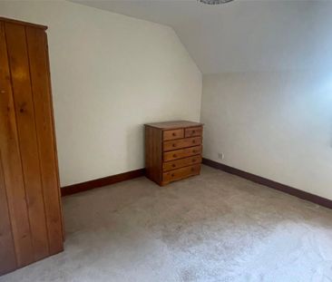 1 bedroom coach house to rent - Photo 3