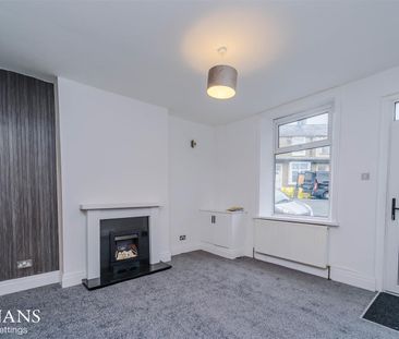 Wordsworth Street, Burnley - Photo 4