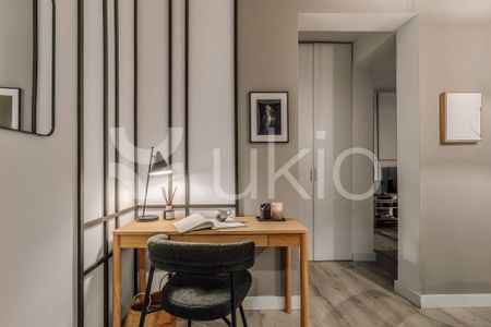 2 room luxury Apartment for rent in Madrid, Spain - Photo 3