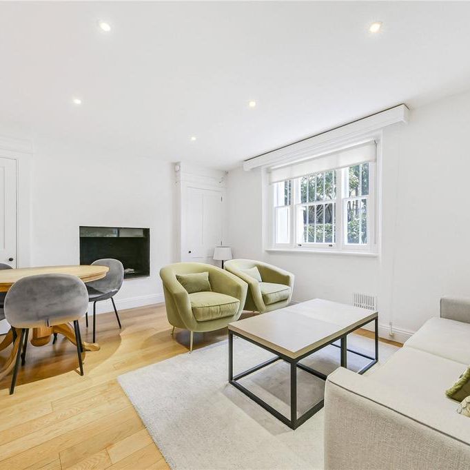 4 bedroom end of terrace house to rent - Photo 1