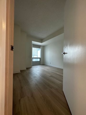 For Lease - 361 Front Street Unit# 2112, Toronto, Ontario - Photo 4
