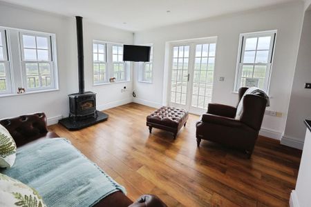 2 bedroom detached bungalow to rent - Photo 2