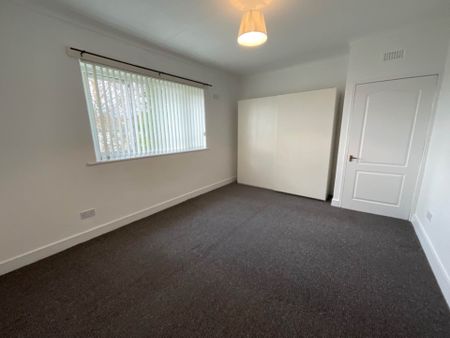 Price £995 pcm - Available Now - Unfurnished - Photo 4