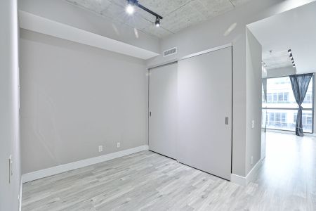 For Lease - 39 Brant Street Unit# 911, Toronto, Ontario - Photo 4