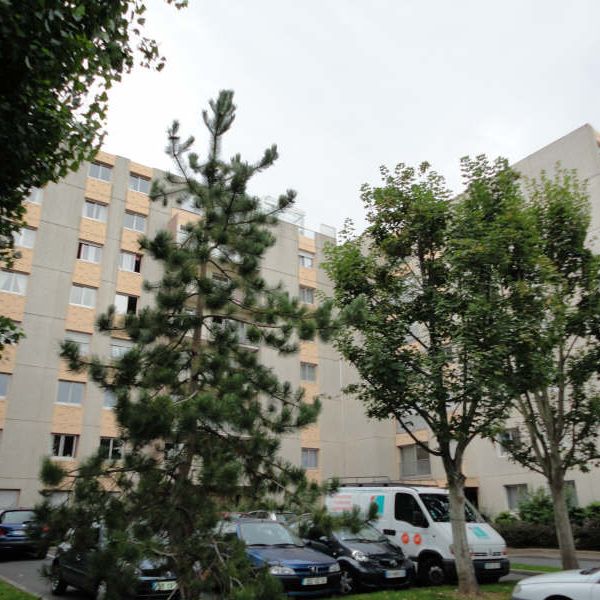 Location Appartement 1 pièce 29m² - Photo 1