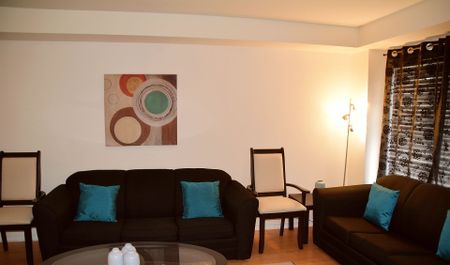 For Lease - 8685 Dogwood Crescent, Niagara Falls, Ontario - Photo 2