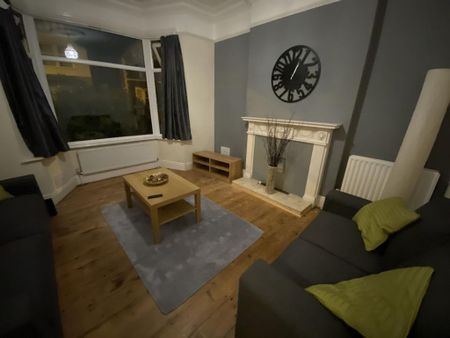 4 bedroom house share to rent - Photo 2