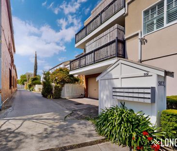 A Fashionable Location - Photo 1