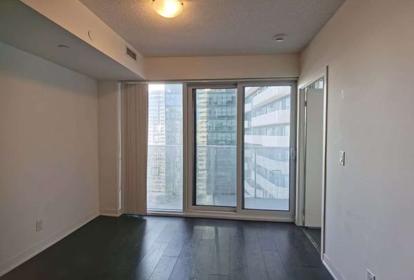 For Lease - 88 Harbour Street Unit# 2701, Toronto, Ontario - Photo 1