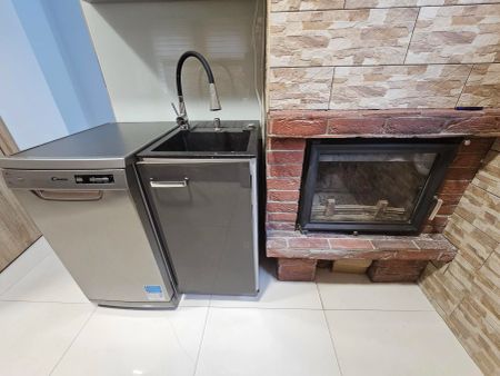 Atrakcyjne mieszkanie 41m 2 pokoje kominek (Ruda Śląska, Orzegów, Orzegowska)Ruda Śląska, Orzegów, OrzegowskaFilm - Photo 3