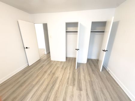 For Lease - 896 Eglinton Avenue Unit# 214, Toronto, Ontario - Photo 4