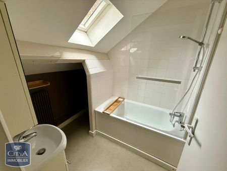 Location Appartement 3 pièces 53m² LILLE 59000 - Photo 4