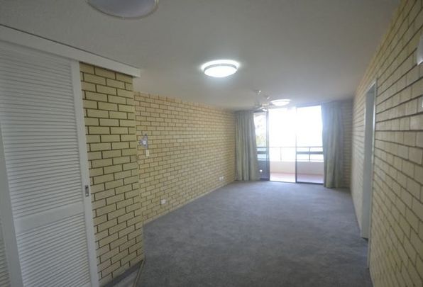 2 BEDROOM UNIT WITH SEA VIEWS - Photo 1