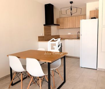 Location Appartement 2 pièces 44m² LUC LA PRIMAUBE 12450 - Photo 5