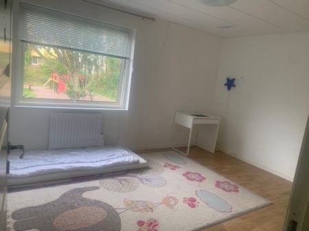 Bullerholmsgränd, Skärholmen - Photo 3