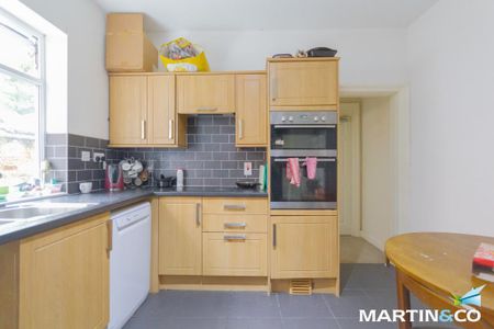 1 bedroom in a house share to rent - Photo 5