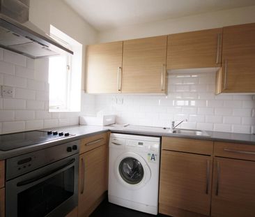 1 Bed Flat, Darlington Court, SE6 - Photo 2