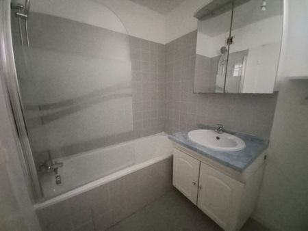 Location Appartement 3 pièces 56m² RENNES 35000 - Photo 3