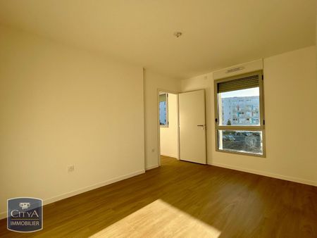 Location Appartement 3 pièces 62m² POITIERS 86000 - Photo 3