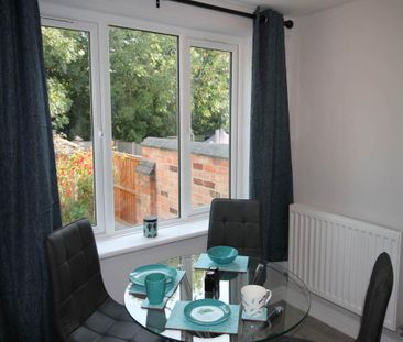 5 bedroom terraced house to rent - Photo 5