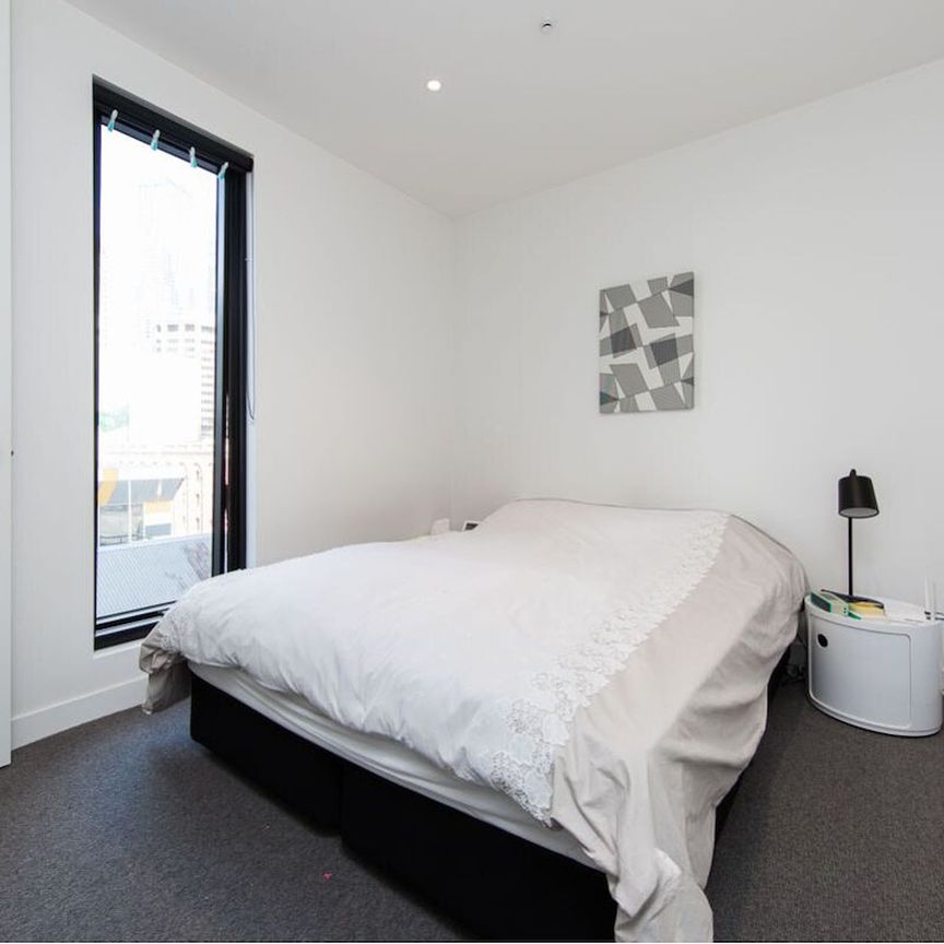 Unit 1006/518 Swanston Street, - Photo 1