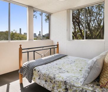 COZY UNIT IN AUCHENFLOWER&mldr; - Photo 6