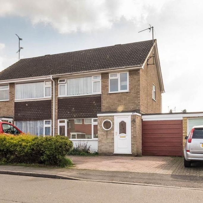 3 bedroom semi-detached house to rent - Photo 1
