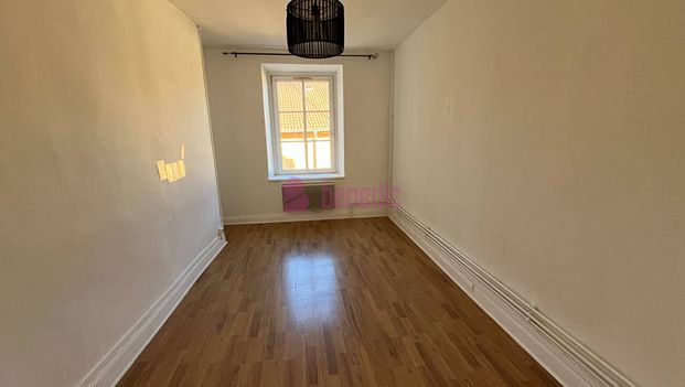 LOCATION ROMBAS F3 DEUX CHAMBRES - Photo 1