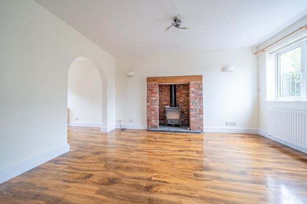 3 bedroom detached house to rent - Photo 1