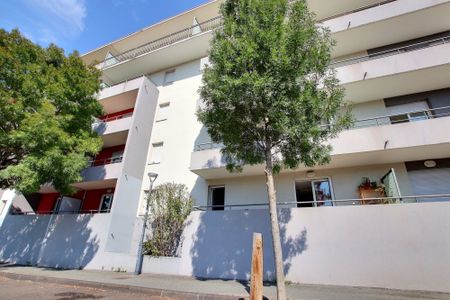 Location Appartement 2 pièces 48m² CLERMONT FERRAND 63000 - Photo 5