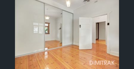 RENOVATED & EXTENDED City Fringe 4 BEDROOM HOME with Solar Panels! - Photo 5