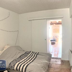 Location Appartement 2 pièces 37m² MONTPEZAT DE QUERCY 82270 - Photo 2