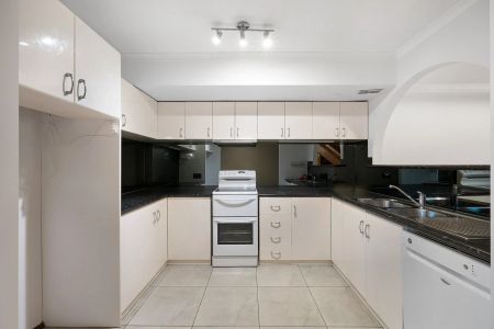 76 Regent Street South , Adelaide. - Photo 4