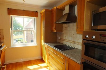 2 bedroom apartment to rent - Photo 2