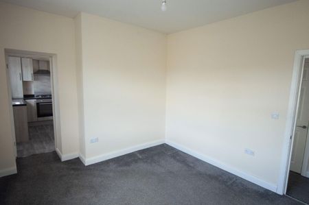 Long Lane, Huddersfield, West Yorkshire, HD5 9LH - Photo 3