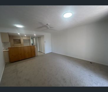 Unit 19/20-26 Illawong St, Surfers Paradise, Qld 4217 - Photo 6
