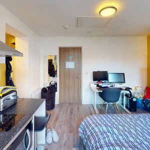 Studio to rent - Photo 2