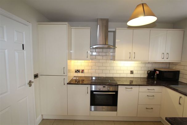 10 Mobhi Court, Glasnevin, Dublin 11, Glasnevin, Dublin 11 - Photo 1